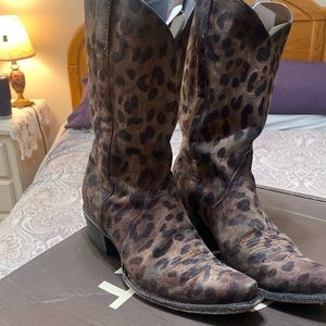 COPY - Women’s black & grey cheetah print